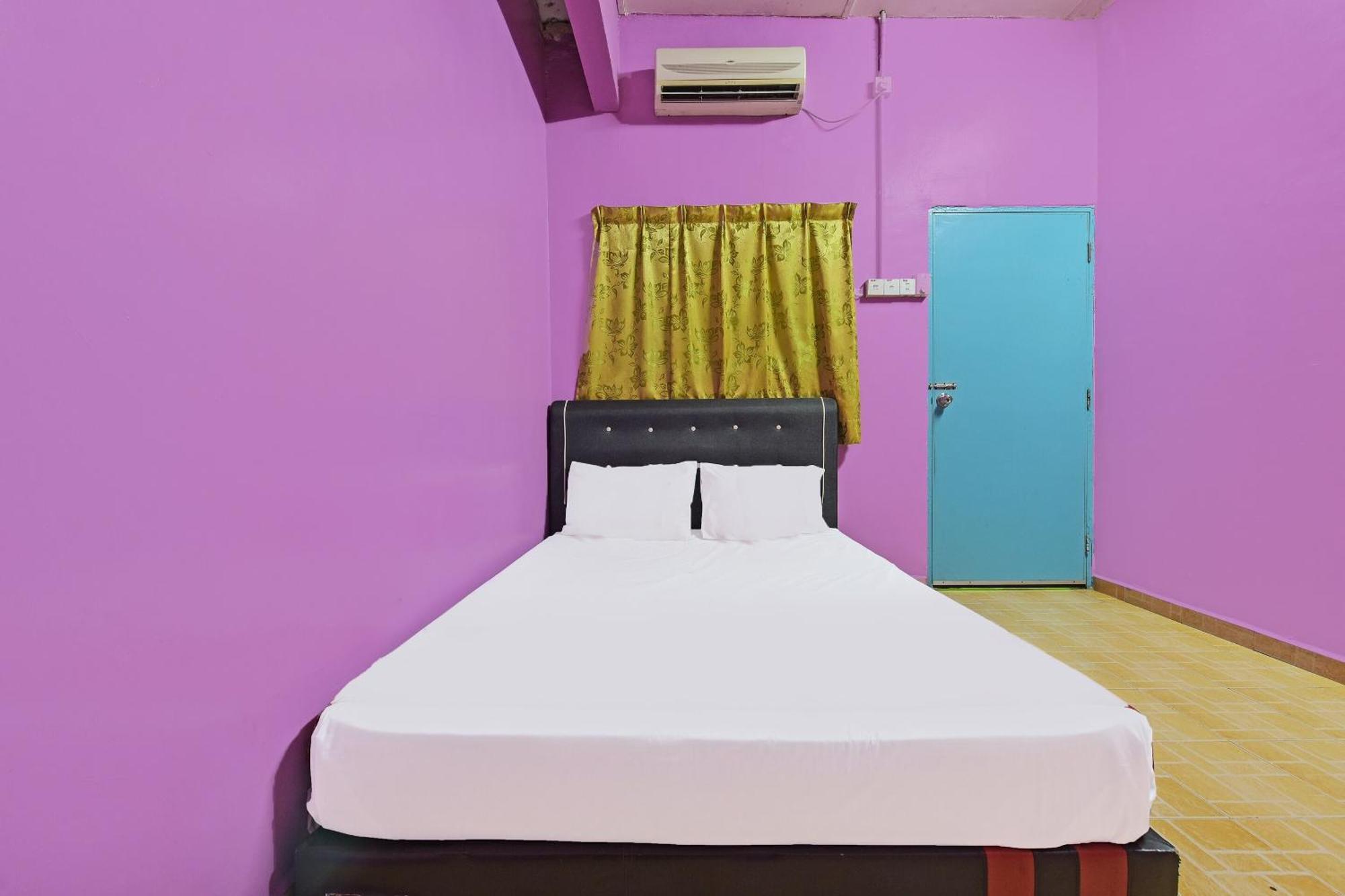 Spot On 90144 Corridor Hotel 1 بيكان المظهر الخارجي الصورة