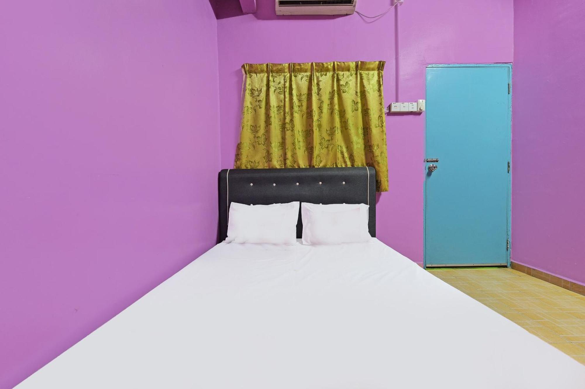 Spot On 90144 Corridor Hotel 1 بيكان المظهر الخارجي الصورة